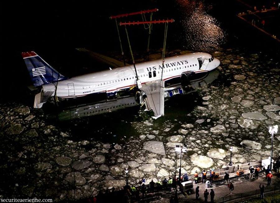 Crash Airbus US Air - New York - N106US - Recuperation de l'avion