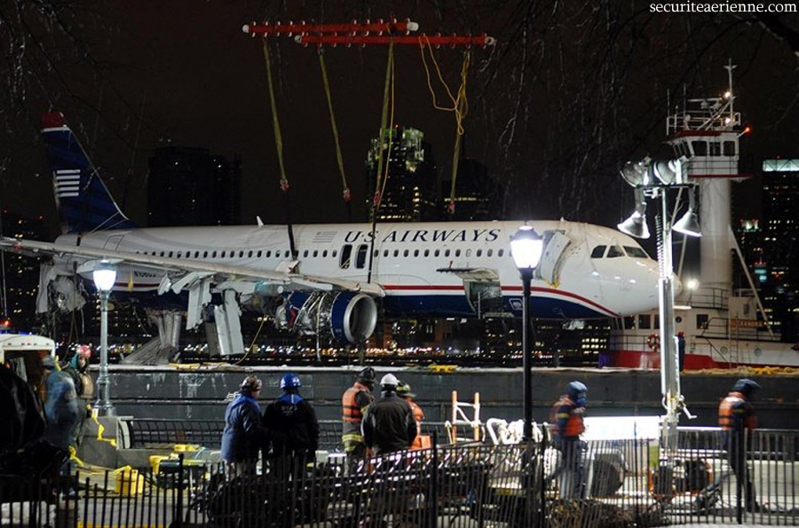 Crash Airbus US Air - New York - N106US