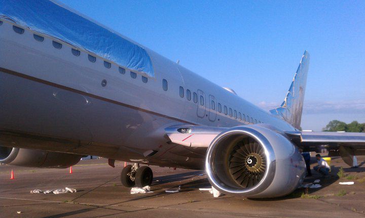 Boeing 737-800 Continental - N1221 - Greenville