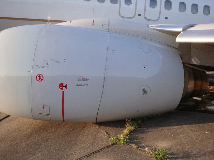 Boeing 737-800 Continental - N1221 - Greenville