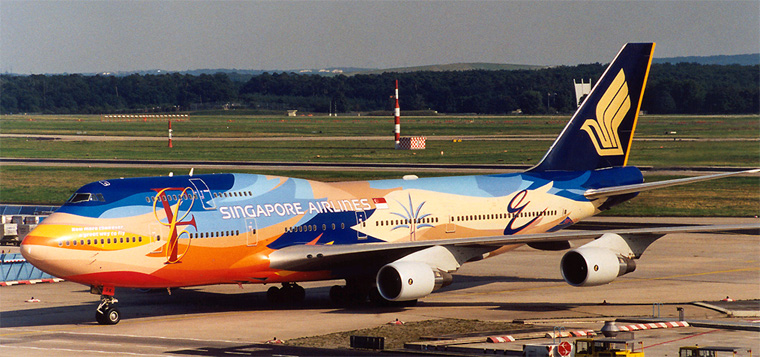 Boeing 747-400 9V-SPK