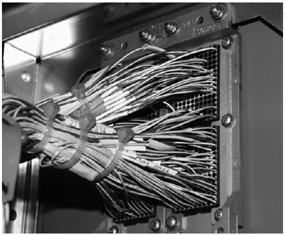 Connecteur ELAC à 4 segments d’un Airbus A320