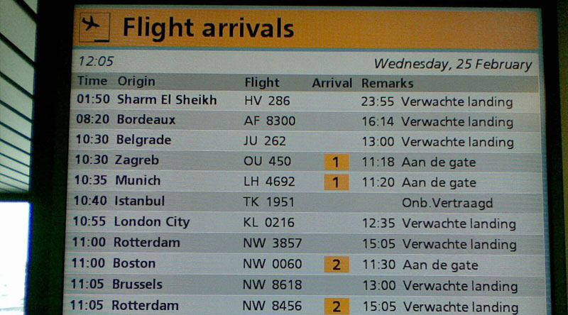 Crash vol TK-1951 a Amsterdam panneau des departs