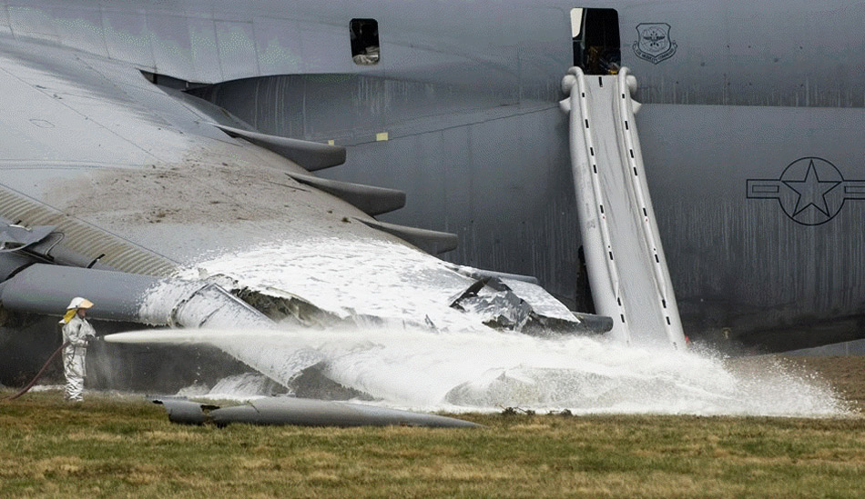 C-5 Galaxy US Air Froce USAF Dover AFB 2006