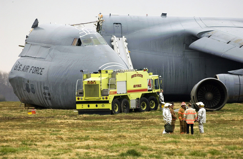 C-5 Galaxy US Air Froce USAF Dover AFB 2006