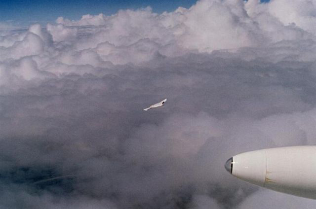 XB-70 formation