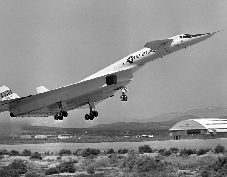 XB-70 Valkyrie